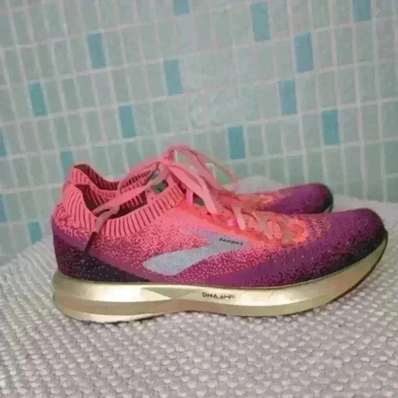 Brooks Women's Levitate 2 Purple/Pink Athletic Running Shoes - Picture 10 of 13